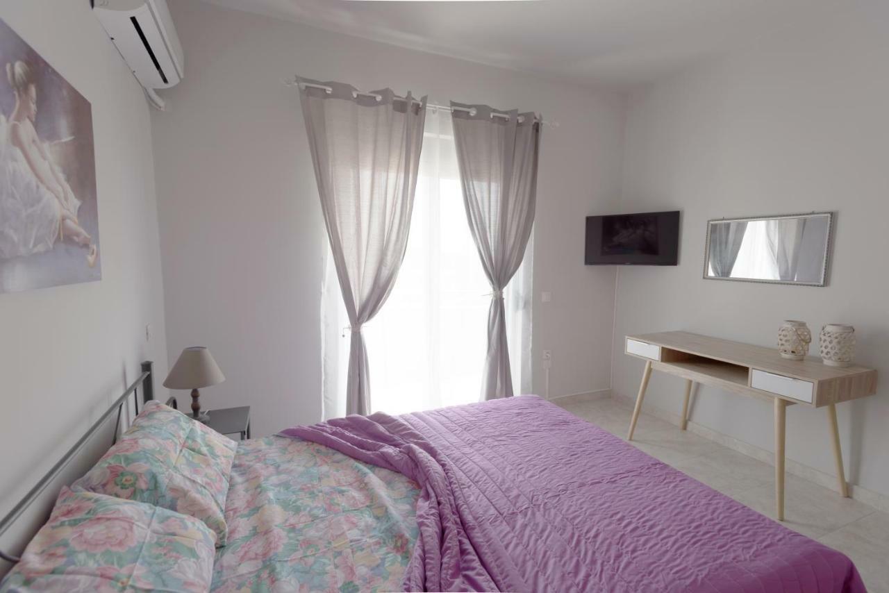 Paulsia Apartments Psinthos Bagian luar foto