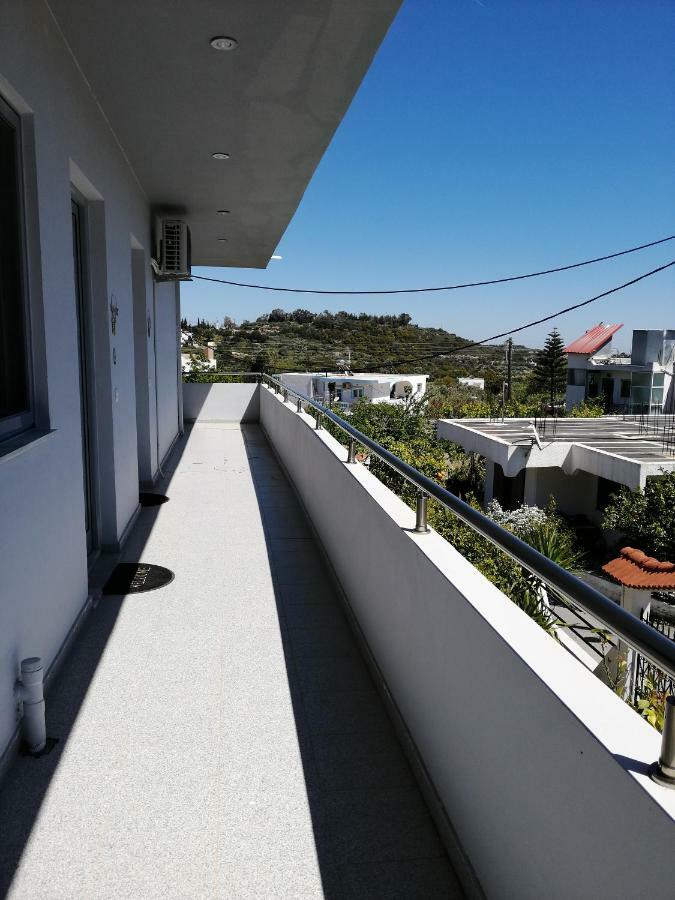 Paulsia Apartments Psinthos Bagian luar foto